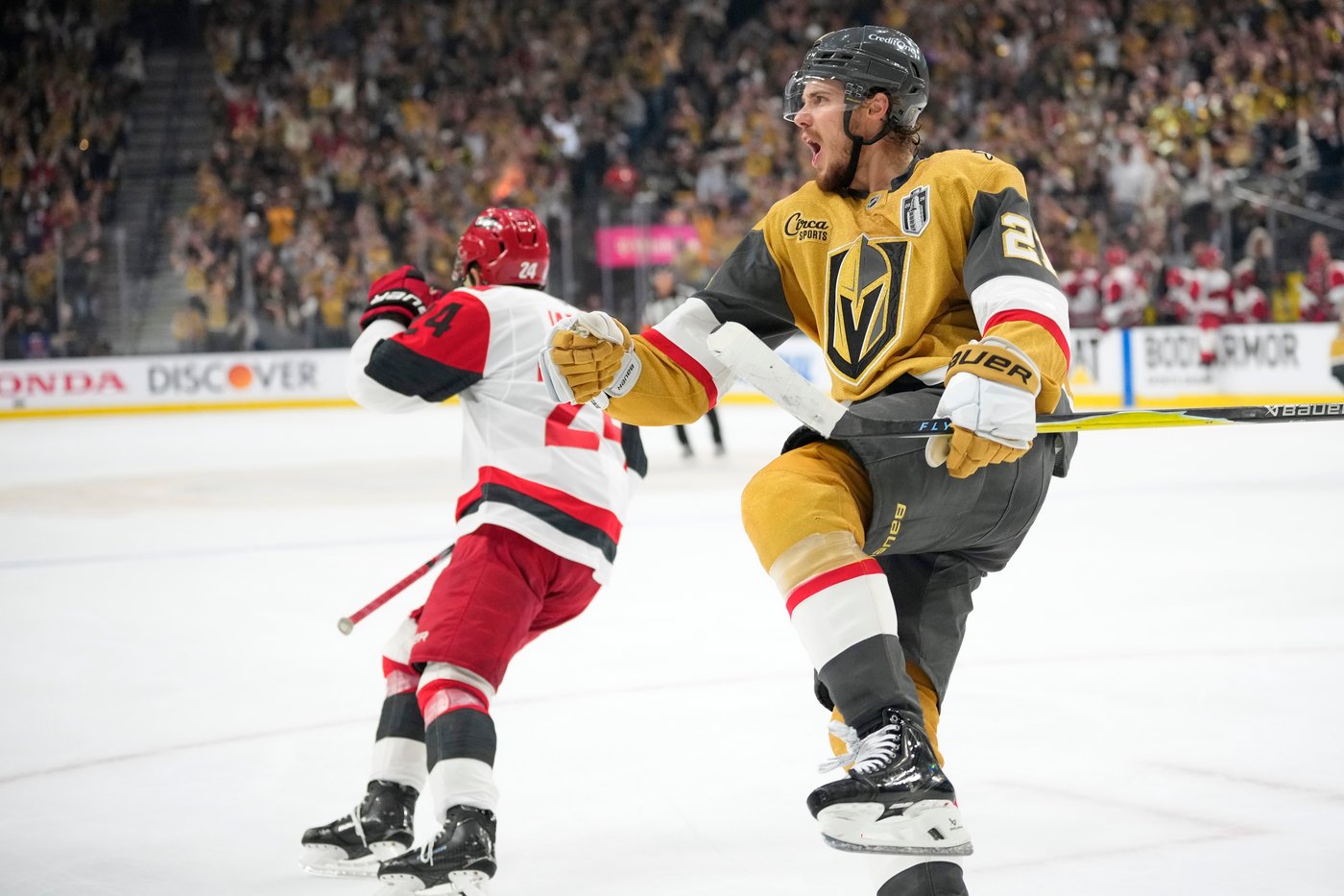 A wild Stanley Cup Final swings again as Hurricanes win 5-3 to make series 2-2 with Golden Knights | iNFOnews.ca A wild Stanley Cup Final swings again as Hurricanes win 5-3 to make series 2-2 with Golden Knights | iNFOnews.ca