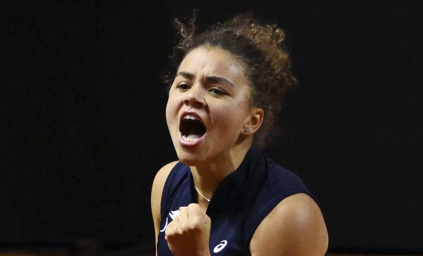 Ostapenko beats Swiatek again and reaches Stuttgart semifinals with Sabalenka | iNFOnews.ca Ostapenko beats Swiatek again and reaches Stuttgart semifinals with Sabalenka | iNFOnews.ca