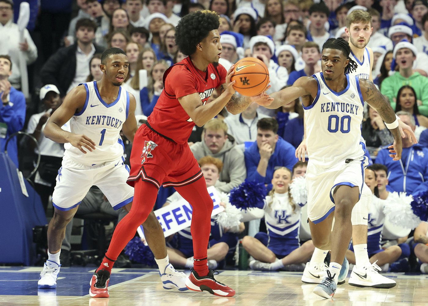 Lamont Butler scores career-high 33 points to help No. 5 Kentucky beat rival Louisville 93-85 | iNFOnews.ca Lamont Butler scores career-high 33 points to help No. 5 Kentucky beat rival Louisville 93-85 | iNFOnews.ca
