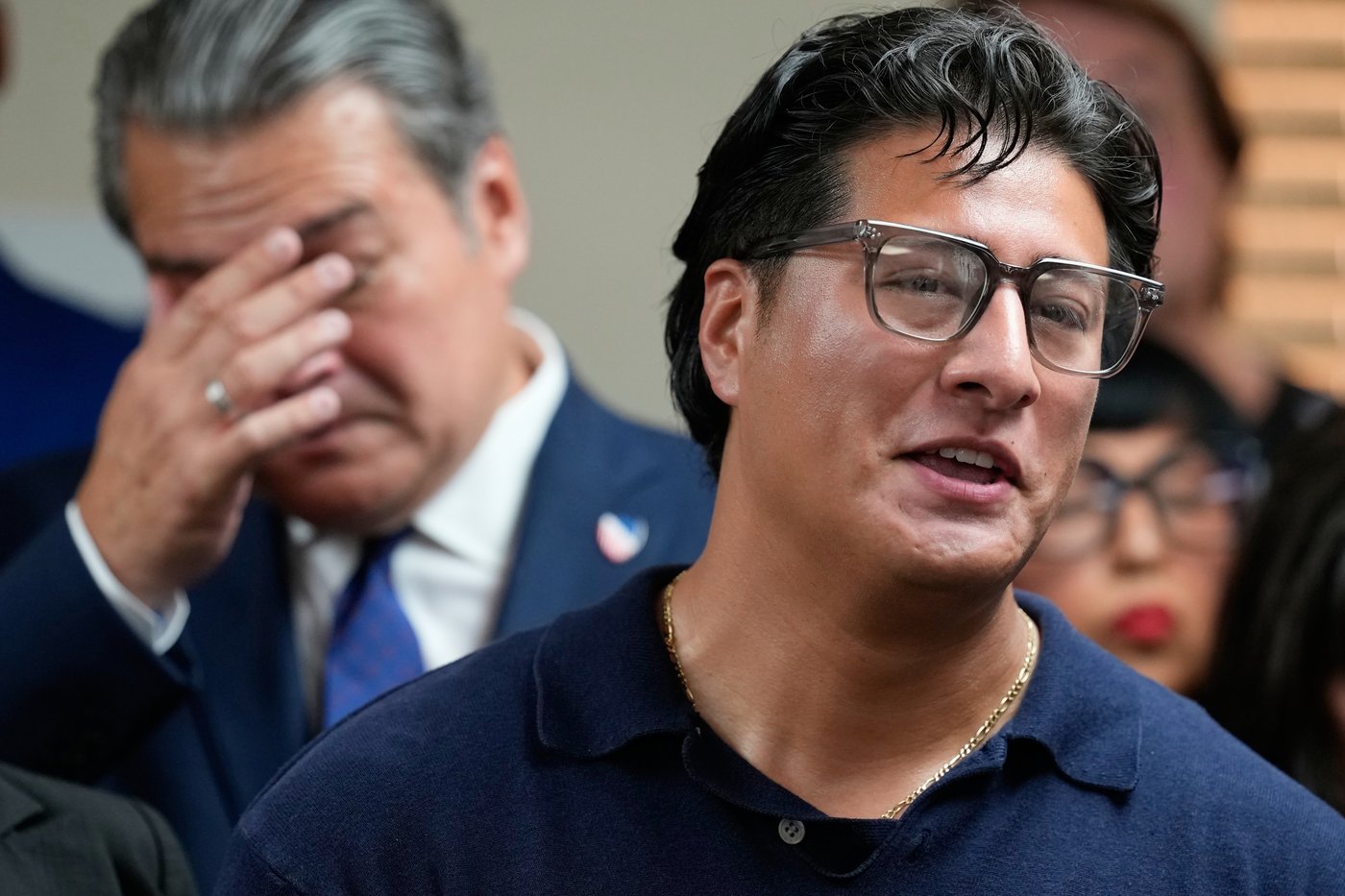 Family to hold a vigil for man fatally shot by immigration officer in Houston | iNFOnews.ca Family to hold a vigil for man fatally shot by immigration officer in Houston | iNFOnews.ca