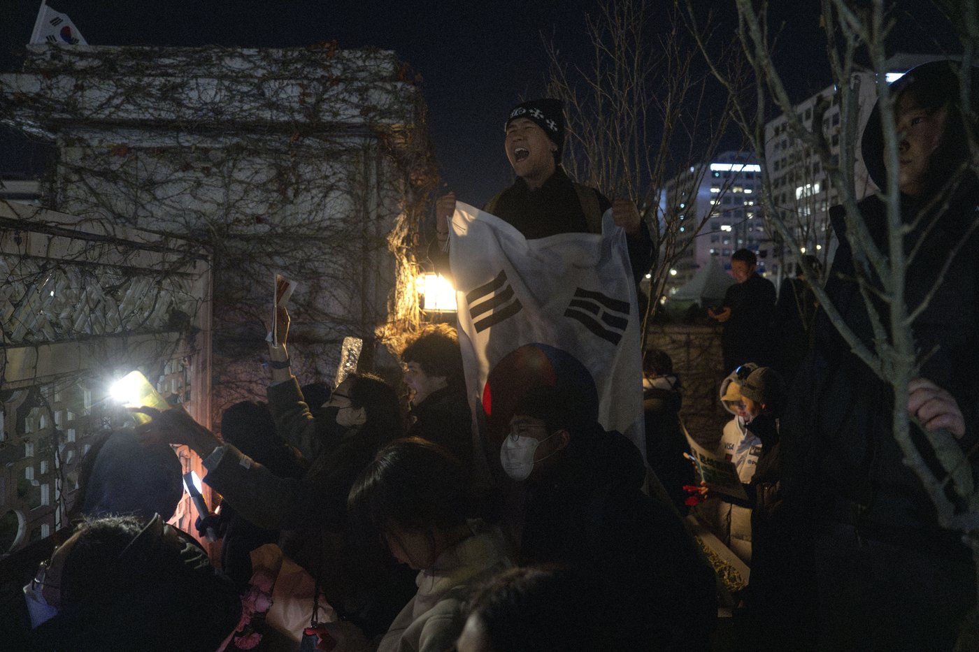 South Korea's president avoids an impeachment attempt over short-lived martial law | iNFOnews.ca