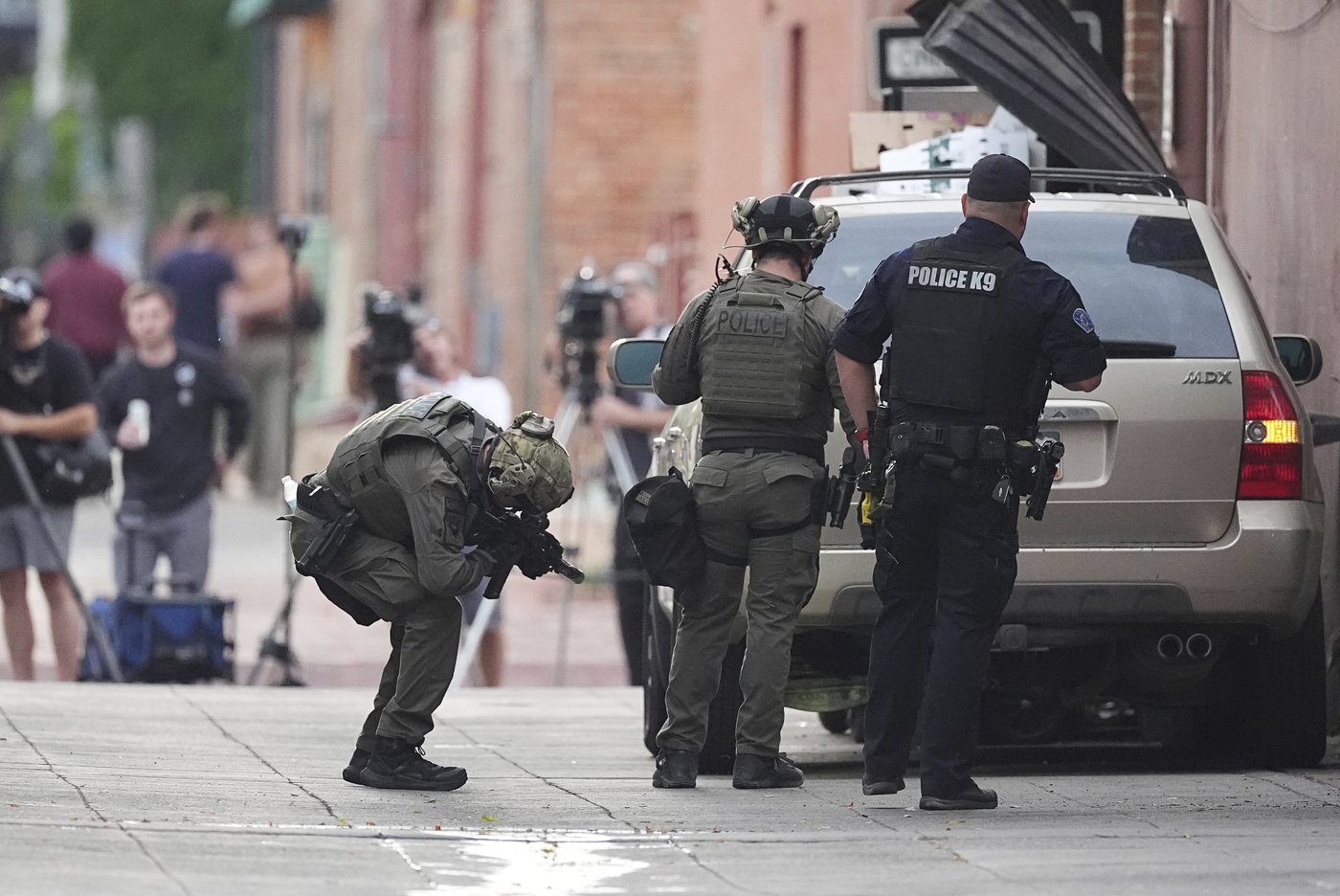 Suspect posed as a gardener in Boulder attack and planned to kill all in group he called 'Zionist' | iNFOnews.ca