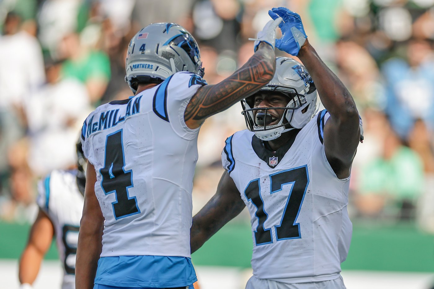 Panthers beat Jets 13-6 for third straight win, but Bryce Young leaves with injured ankle | iNFOnews.ca