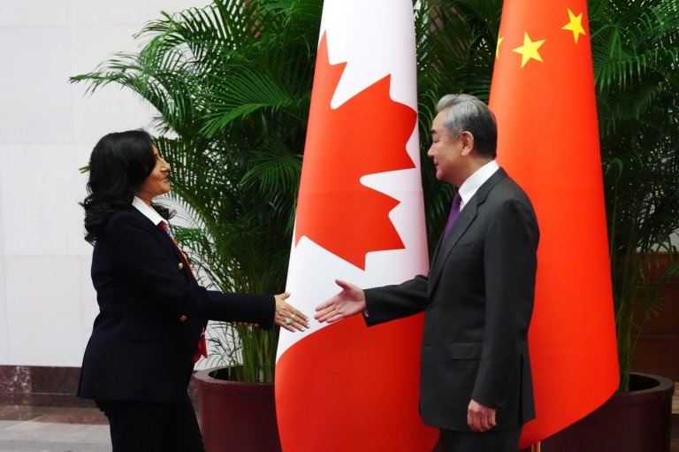 Chinese foreign minister's visit to Canada a 'positive sign': trade minister | iNFOnews.ca