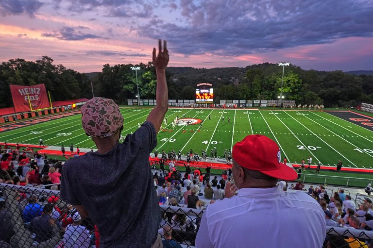 Across the US, 'Friday night lights' provide a sense of community - and, for some, a way out | iNFOnews.ca