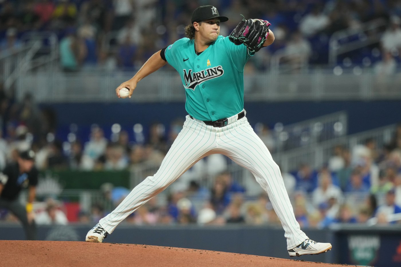 Hernández, Sanoja HRs lead Marlins past Cubs 10-3; Chicago's Crow-Armstrong hits 40th homer | iNFOnews.ca