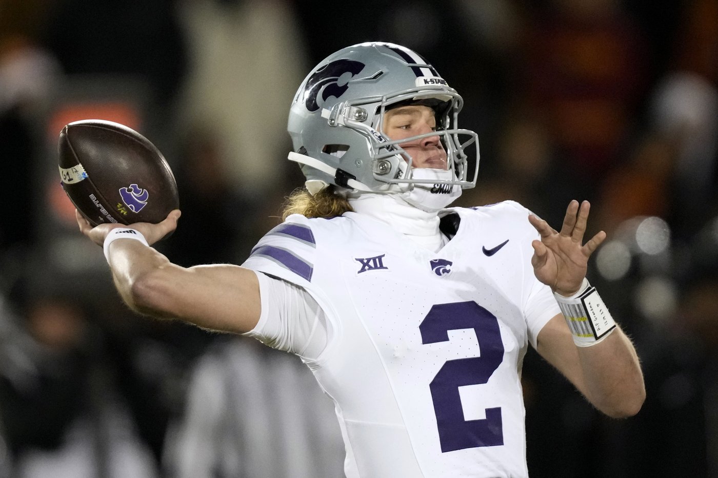 No. 17 Iowa St beats Wildcats 29-21 for first 10-win season, will play Sun Devils for Big 12 title | iNFOnews.ca No. 17 Iowa St beats Wildcats 29-21 for first 10-win season, will play Sun Devils for Big 12 title | iNFOnews.ca