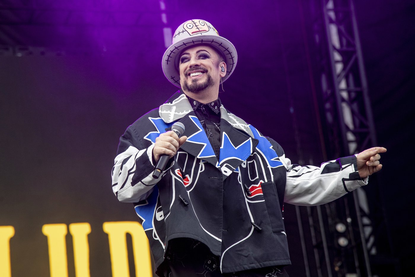 Eminem, Alanis Morissette, Sheryl Crow, N.W.A. and Janet Jackson get Songwriters Hall of Fame nods | iNFOnews.ca