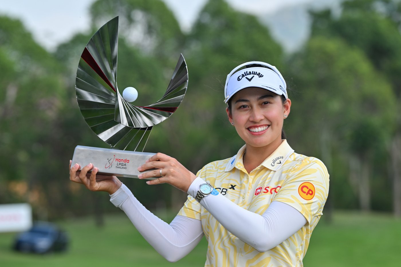Bridgeman hangs on at Riviera for first PGA Tour title. Thitikul wins LPGA event at home in Thailand | iNFOnews.ca
