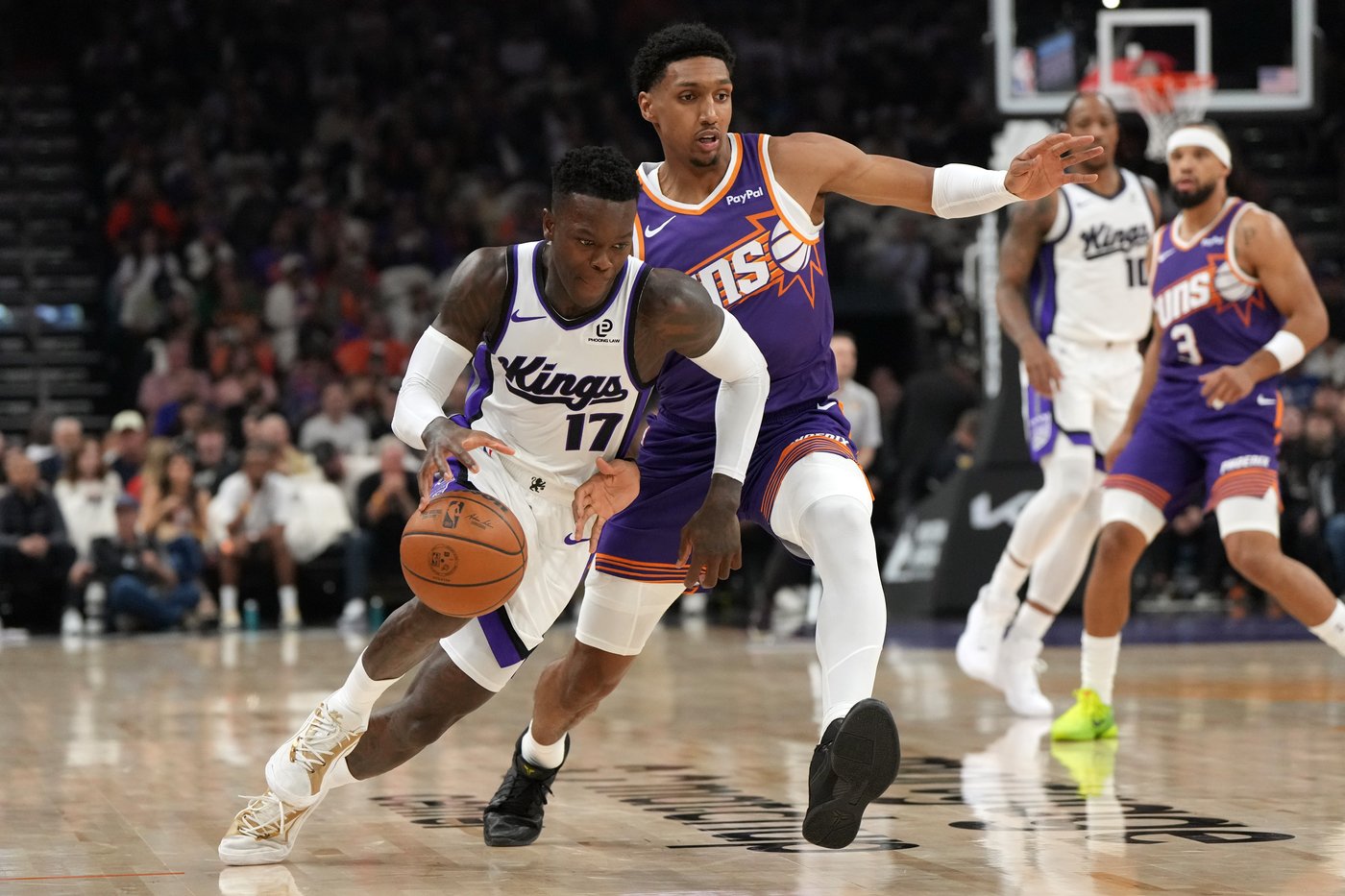 Devin Booker scores 31 points, Suns overcome a 20-point deficit to beat Kings 120-116 | iNFOnews.ca