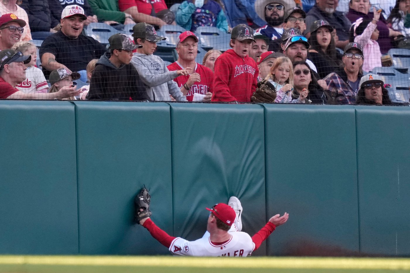 Wade Meckler homers, makes sliding catch in debut for hometown Angels | iNFOnews.ca Wade Meckler homers, makes sliding catch in debut for hometown Angels | iNFOnews.ca