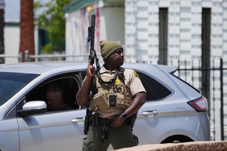 Police: 3 killed at a San Diego mosque and both suspects are dead | iNFOnews.ca