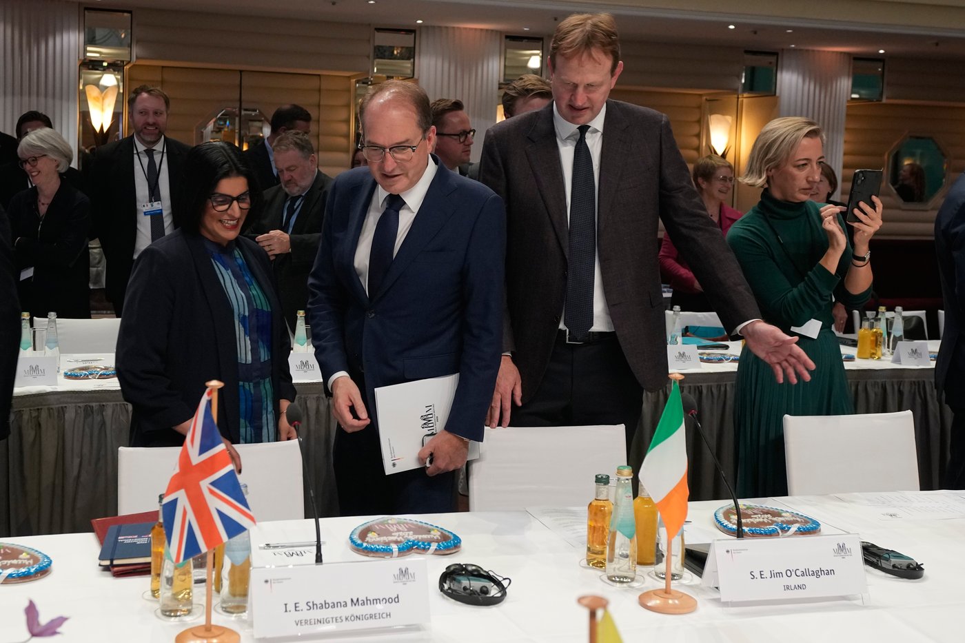 European ministers discuss stronger border controls and fast-track migrant returns | iNFOnews.ca
