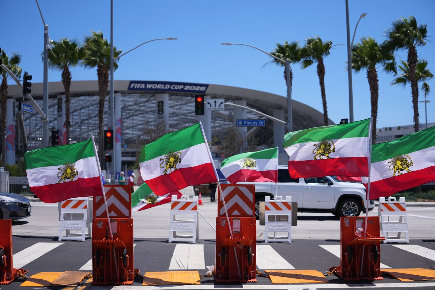As Iran chases the World Cup, its US diaspora is divided between protesting and cheering | iNFOnews.ca As Iran chases the World Cup, its US diaspora is divided between protesting and cheering | iNFOnews.ca