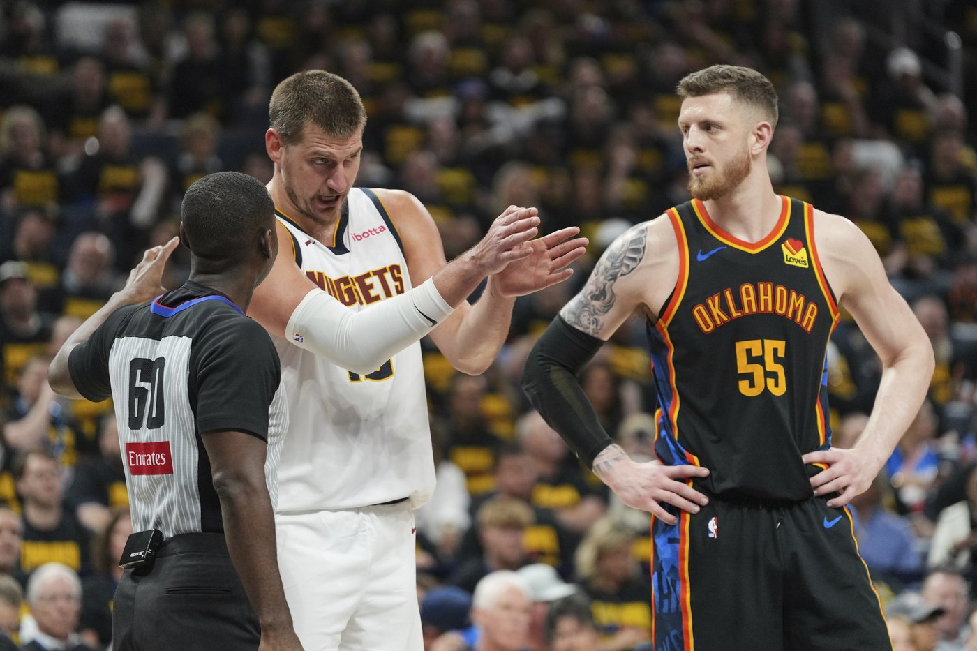 Gilgeous-Alexander scores 34 as Thunder roll past Nuggets 149-106, tie West semis at 1-1 | iNFOnews.ca