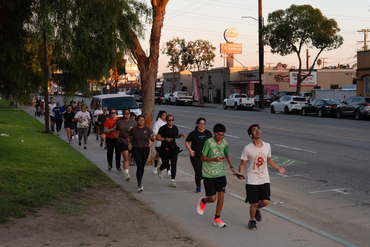 LA running club monitors for immigration agents | iNFOnews.ca LA running club monitors for immigration agents | iNFOnews.ca