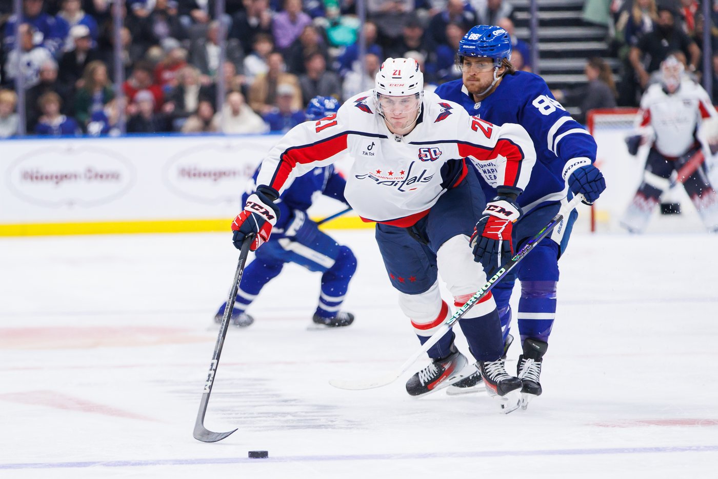 'As good as we've played': Capitals set franchise mark with 8th straight road win | iNFOnews.ca