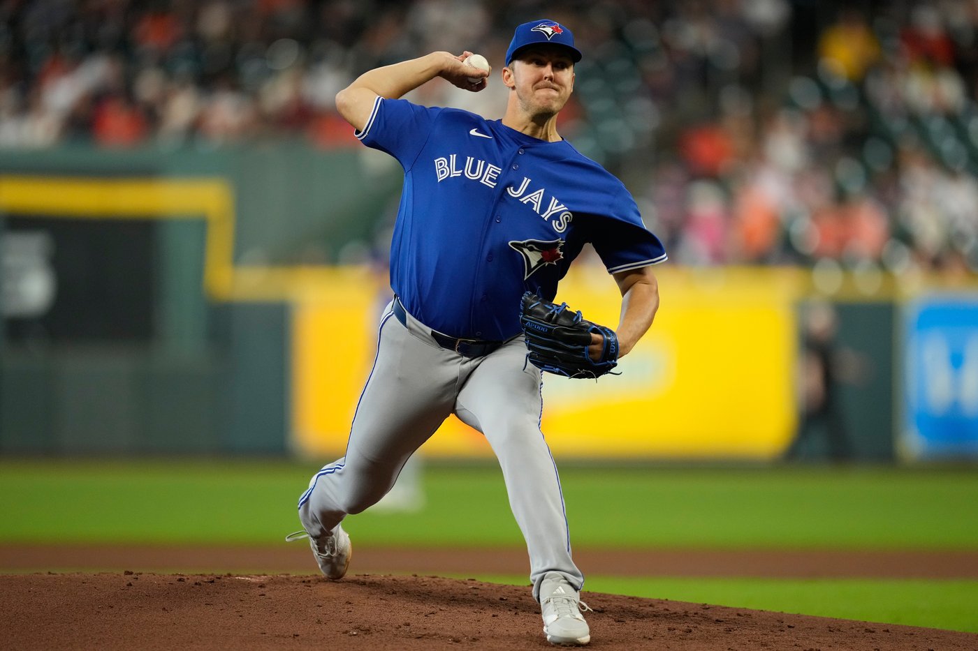 Blue Jays return to Toronto for crucial series against Boston Red Sox | iNFOnews.ca