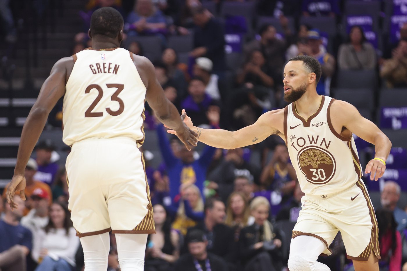 Devin Carter scores 29 points to lead the Kings to a 124-118 win over the Warriors | iNFOnews.ca Devin Carter scores 29 points to lead the Kings to a 124-118 win over the Warriors | iNFOnews.ca