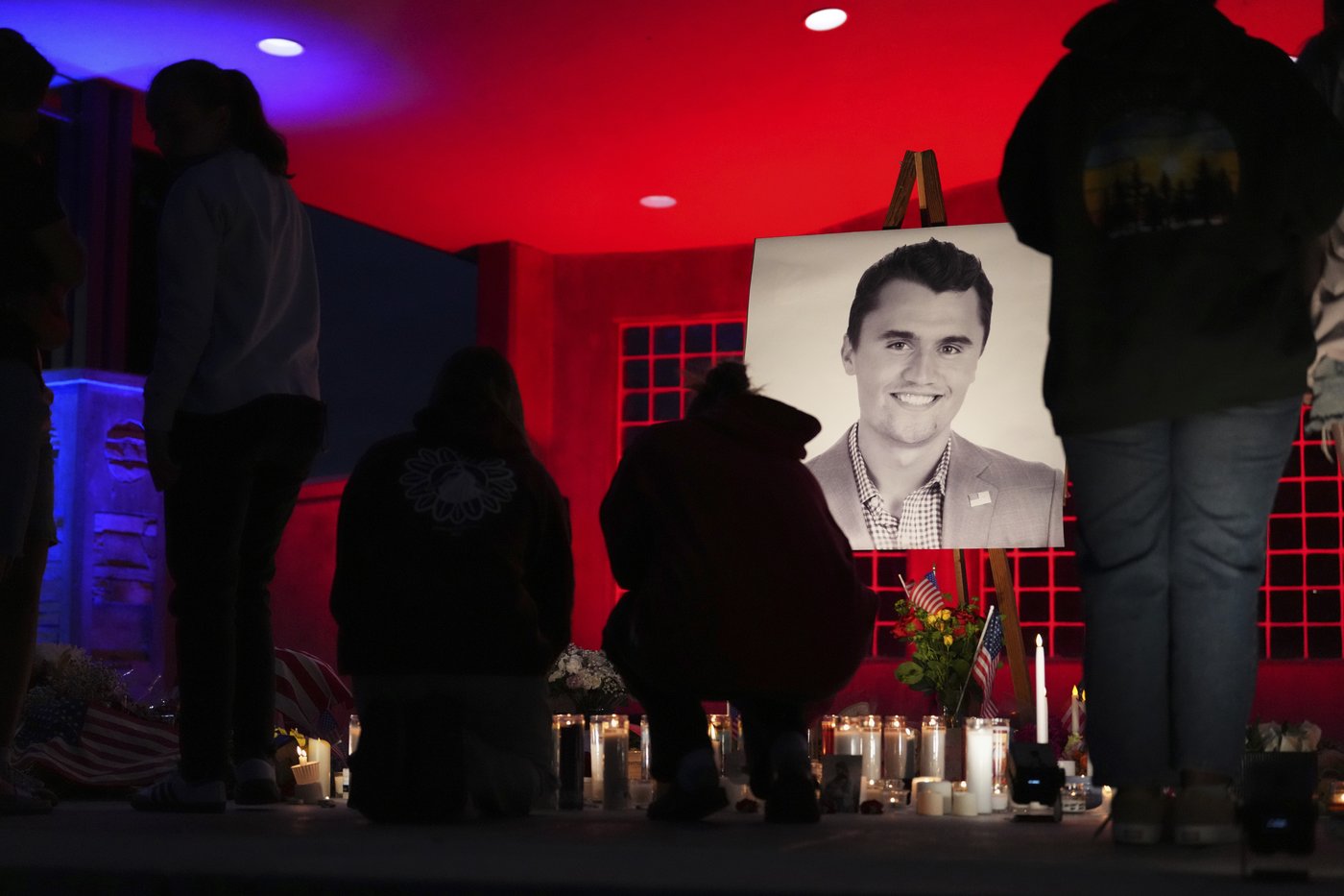 Utah governor pleads for public's help in finding person who shot Charlie Kirk on university campus | iNFOnews.ca