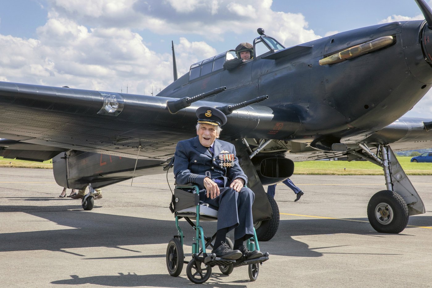 Last surviving pilot from the Battle of Britain, John 'Paddy' Hemingway, dies at 105 | iNFOnews.ca