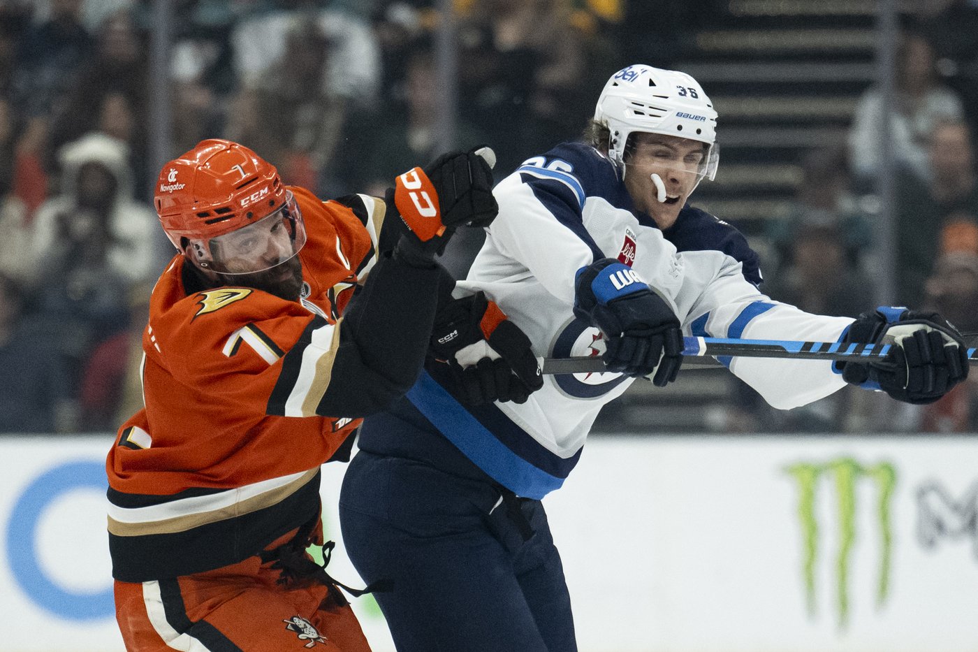 Troy Terry gets last-minute winner, Ducks' late rally stuns NHL-best Winnipeg 3-2 | iNFOnews.ca Troy Terry gets last-minute winner, Ducks' late rally stuns NHL-best Winnipeg 3-2 | iNFOnews.ca