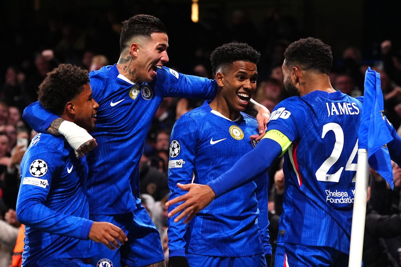 Chelsea beats 10-man Barcelona 3-0 as Guardiola's much-changed City loses in Champions League | iNFOnews.ca Chelsea beats 10-man Barcelona 3-0 as Guardiola's much-changed City loses in Champions League | iNFOnews.ca