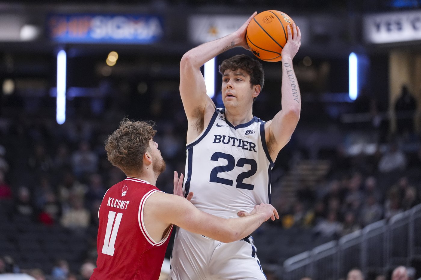 Nolan Winter scores a season-high 20 points to help No. 20 Wisconsin get past Butler 83-74 | iNFOnews.ca