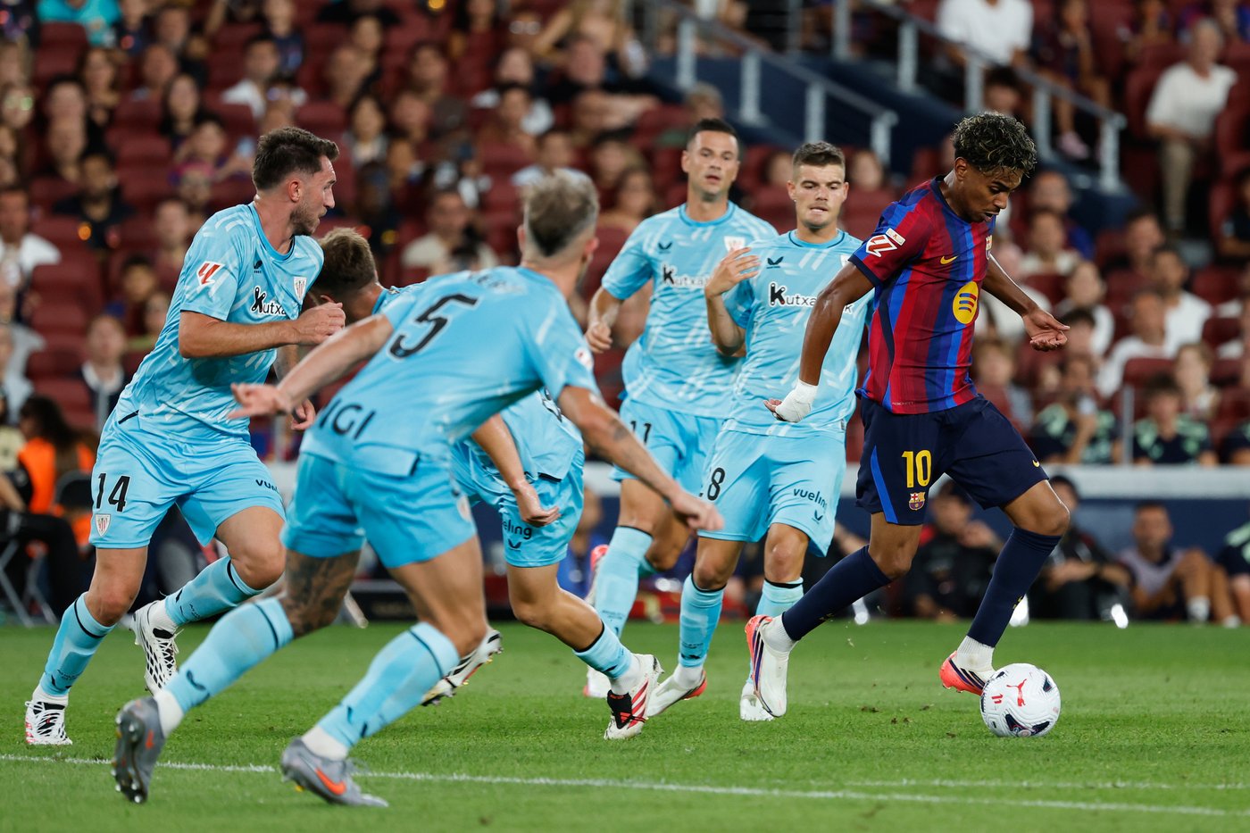 Rodri debuts with Barcelona as fans show support for Catalonia. Chelsea wins in League Cup | iNFOnews.ca Rodri debuts with Barcelona as fans show support for Catalonia. Chelsea wins in League Cup | iNFOnews.ca