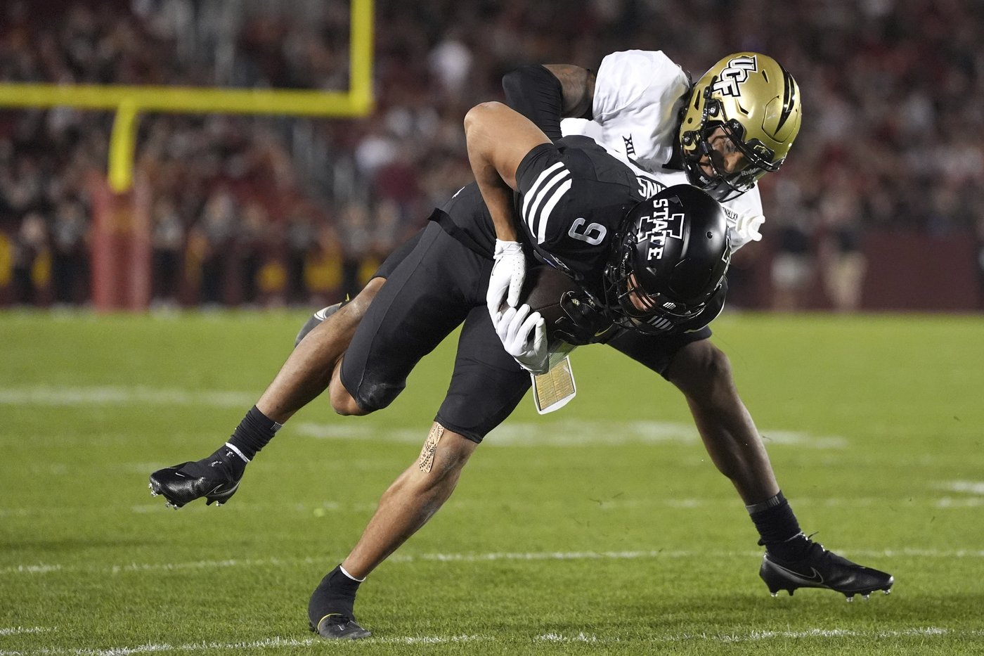 Rocco Becht saves Cyclones with late touchdown drive in No. 9 Iowa State's 38-35 win over UCF | iNFOnews.ca Rocco Becht saves Cyclones with late touchdown drive in No. 9 Iowa State's 38-35 win over UCF | iNFOnews.ca