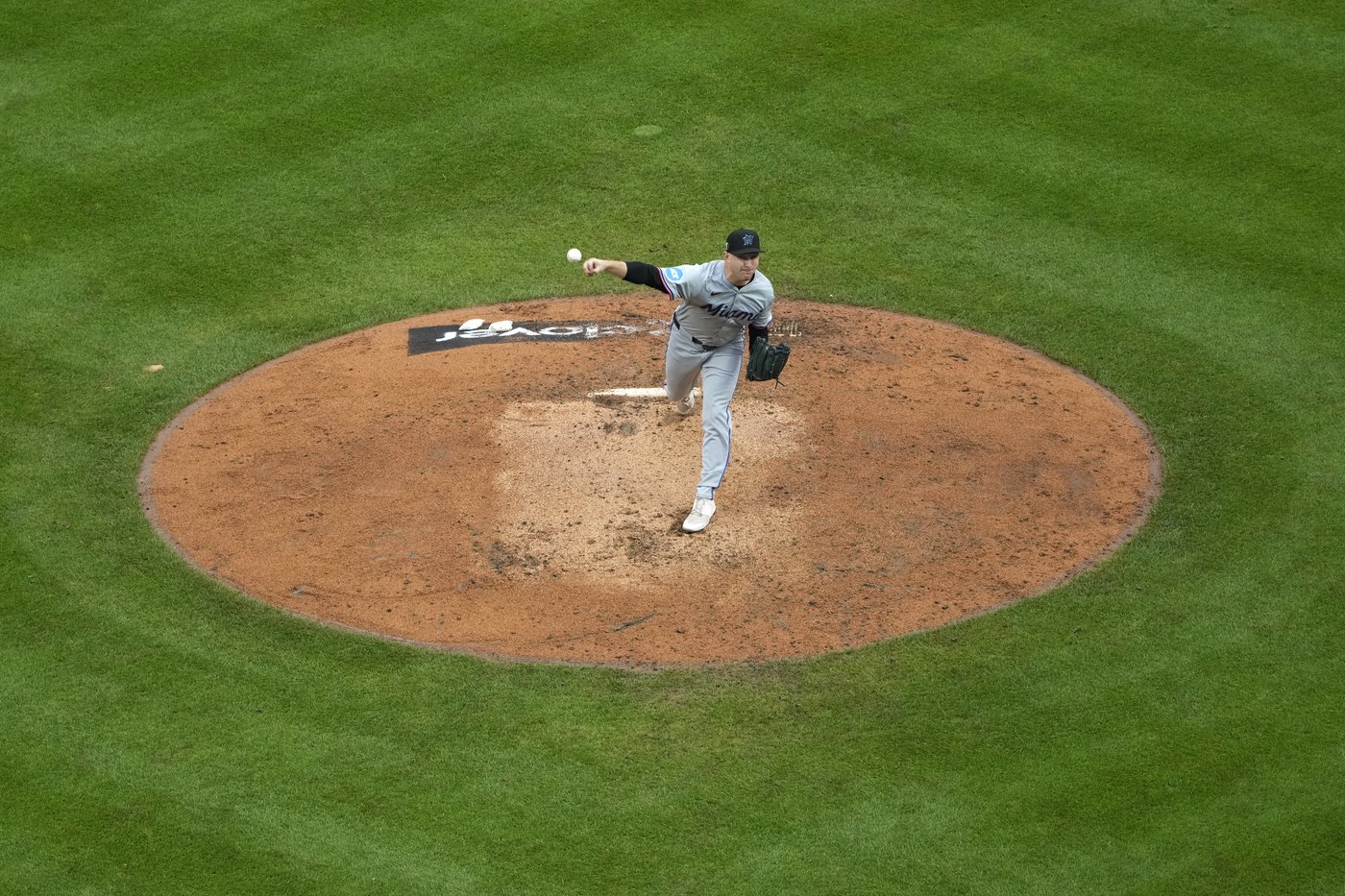 Toronto Blue Jays recall Brett de Geus from Triple-A Buffalo and option Tommy Nance | iNFOnews.ca