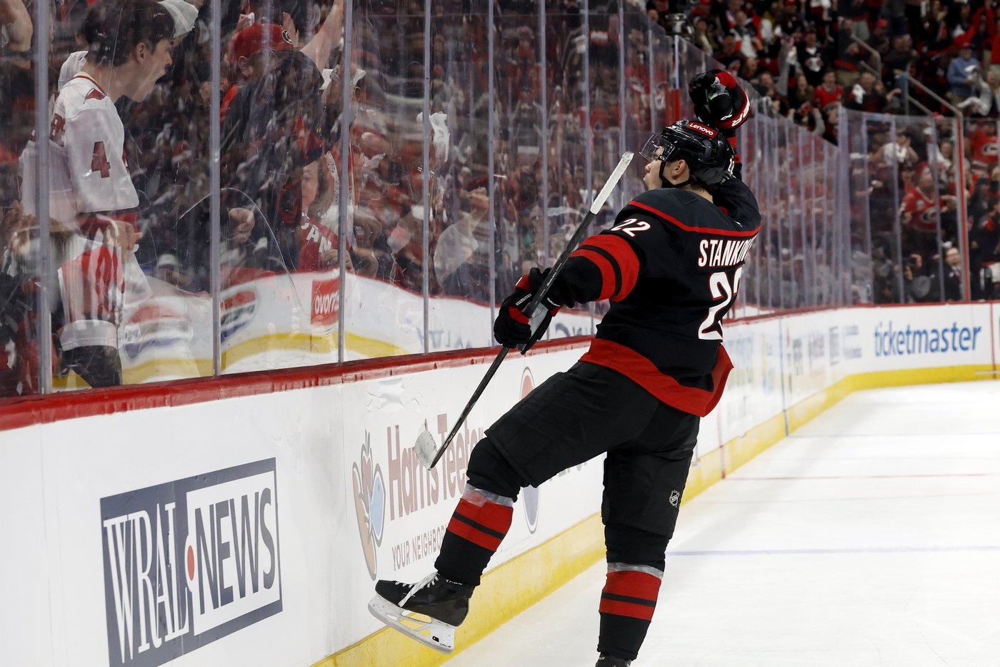 Stankoven strikes twice in playoff debut with Carolina as Hurricanes beat Devils | iNFOnews.ca