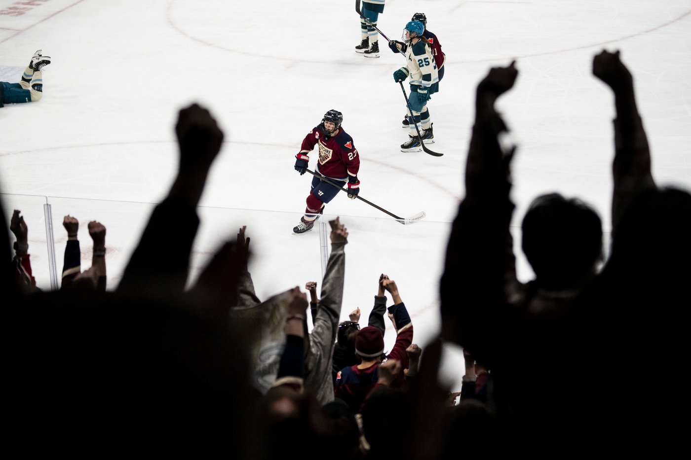 Montreal Victoire make Place Bell their fortress in record-setting PWHL win | iNFOnews.ca Montreal Victoire make Place Bell their fortress in record-setting PWHL win | iNFOnews.ca