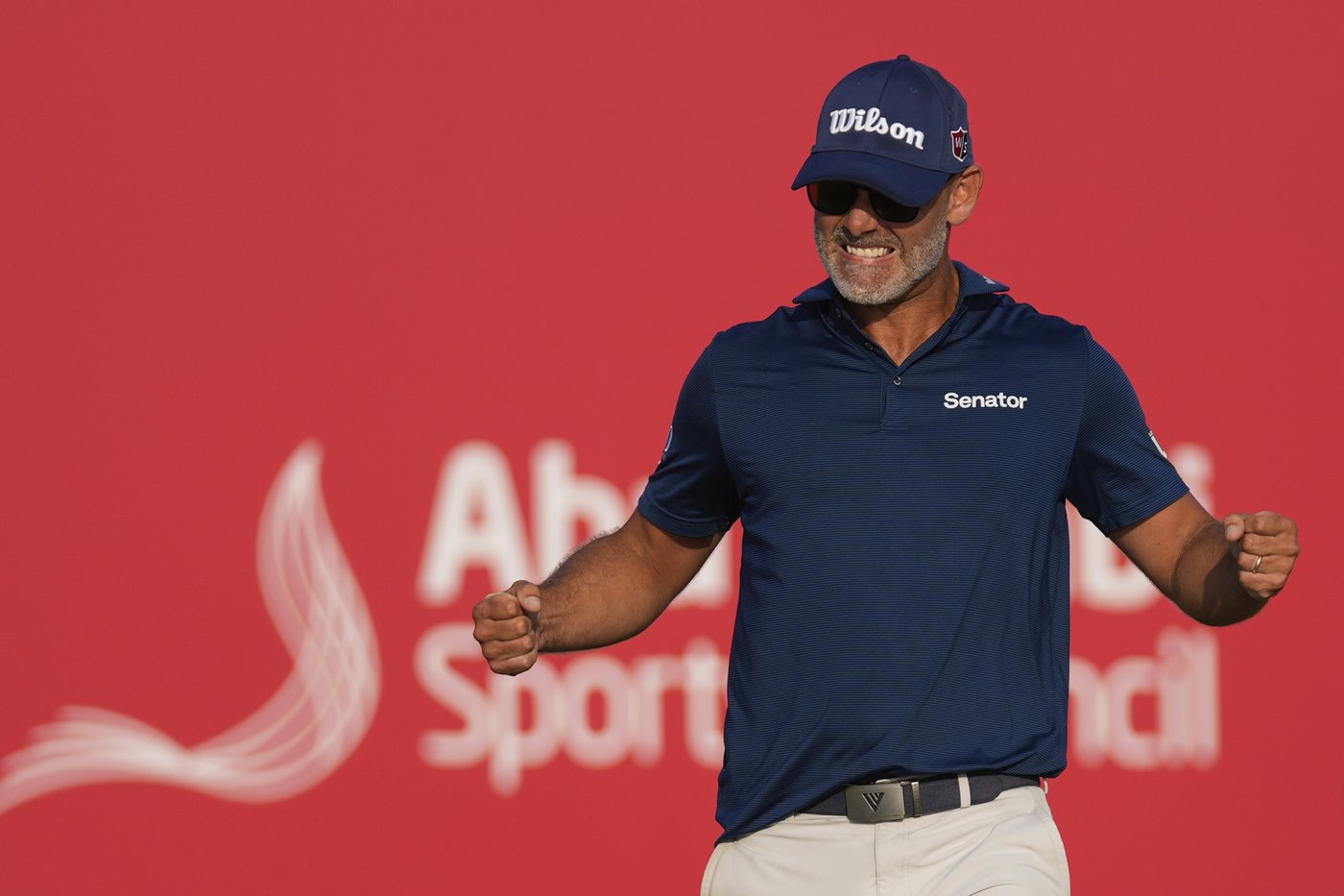 Low-ranked Waring wins Abu Dhabi Championship for the biggest victory of his career | iNFOnews.ca