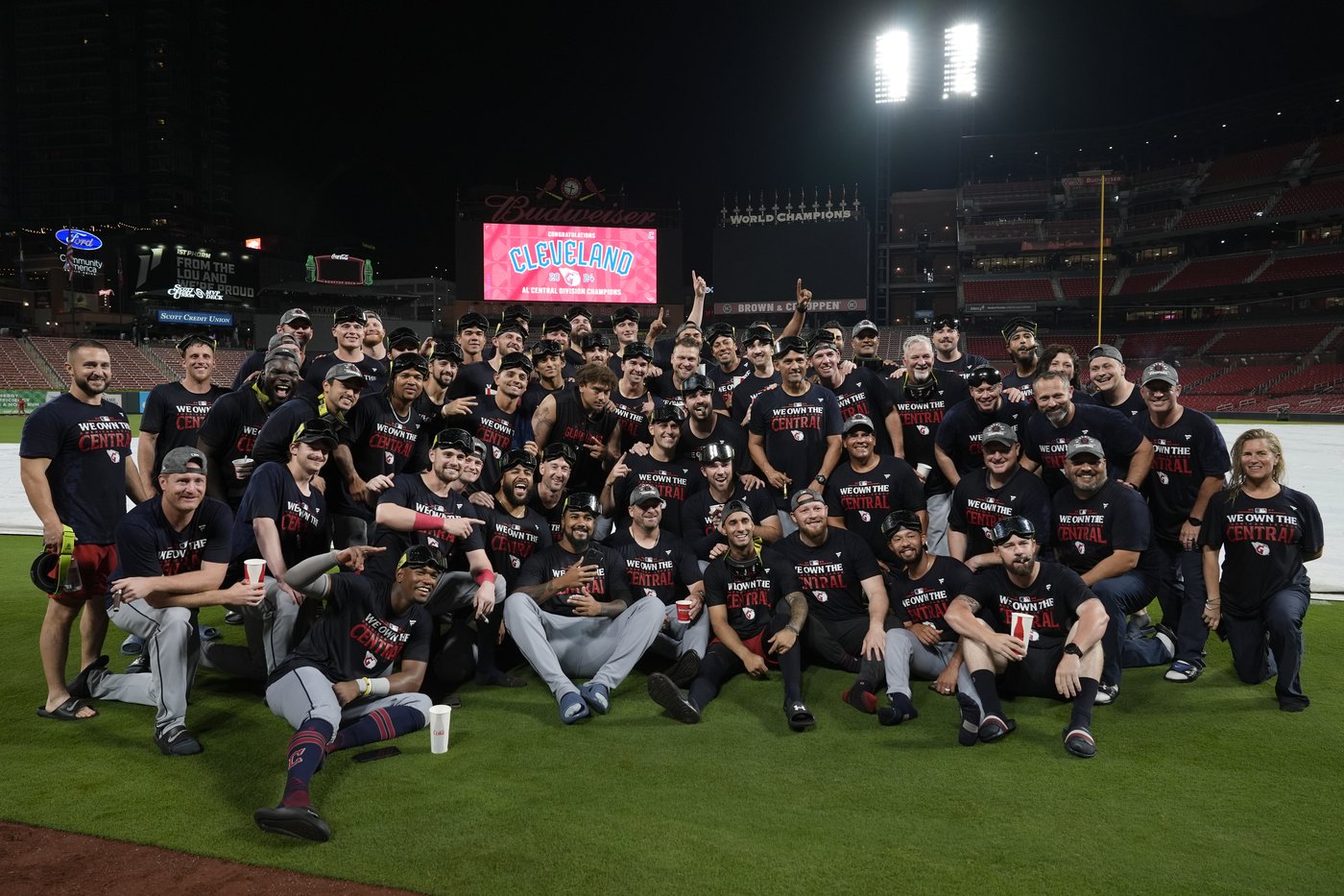 Cleveland Guardians clinch AL Central title when Royals lose to Giants | iNFOnews.ca