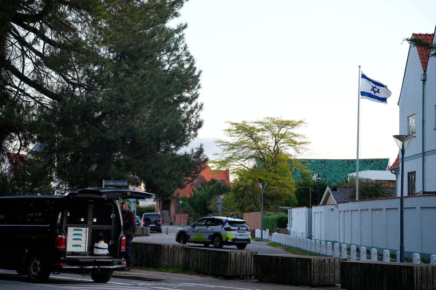 Danish court convicts two Swedes of terrorism for grenade attack near Israeli embassy | iNFOnews.ca