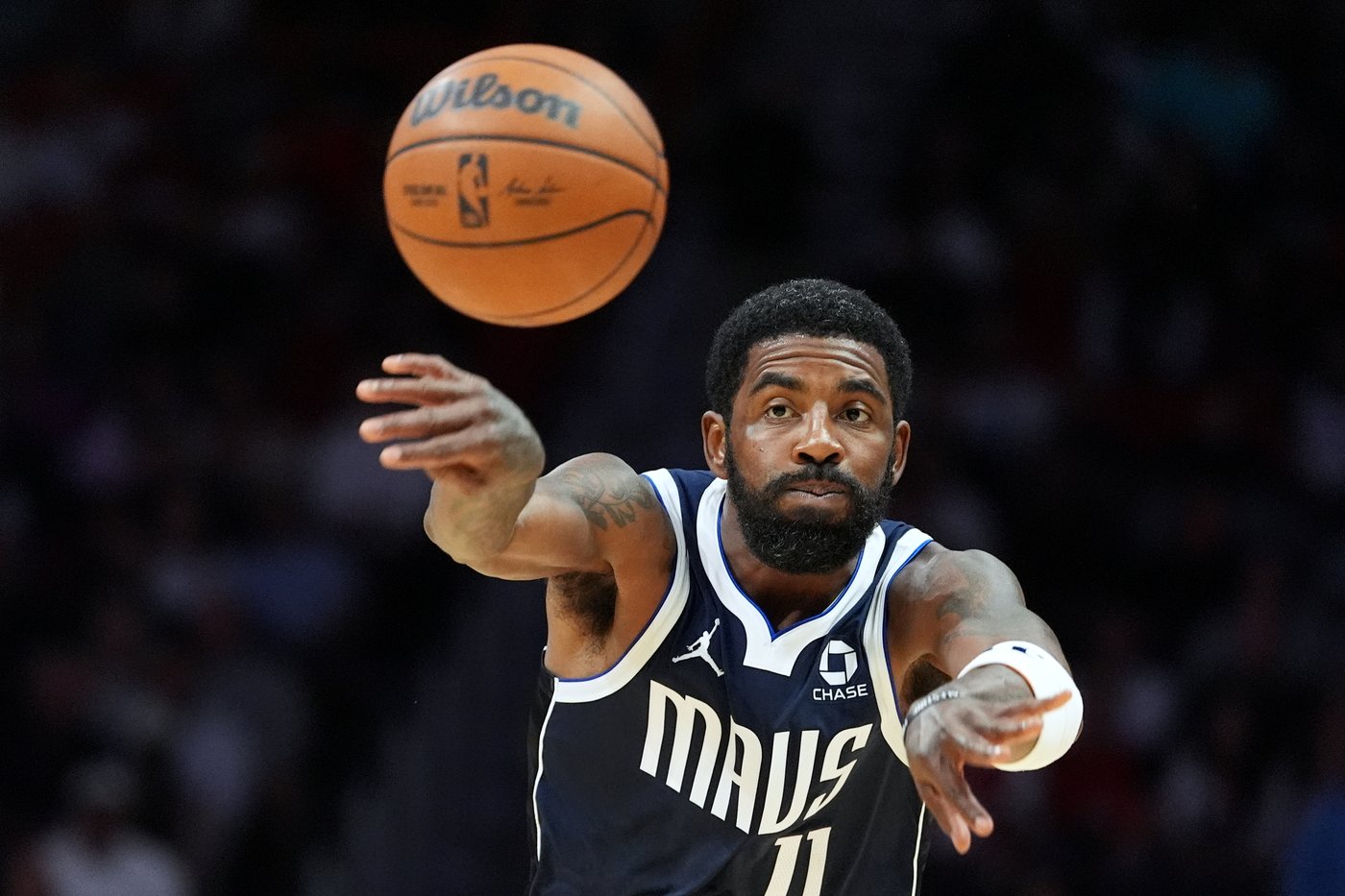 Cooper Flagg dominates with 29 points, Dallas adds to winless Miami's misery with 113-109 victory | iNFOnews.ca