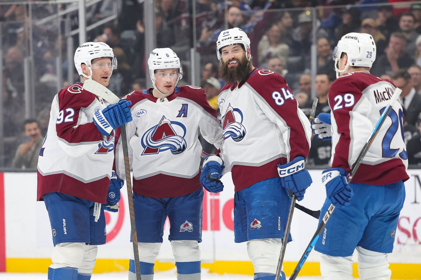 Toews scores late winner as Avalanche beat Kings 4-2 in Los Angeles' first game under new coach | iNFOnews.ca Toews scores late winner as Avalanche beat Kings 4-2 in Los Angeles' first game under new coach | iNFOnews.ca