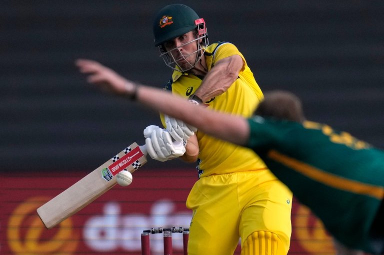 Australia wins toss, elects to field in must-win ODI against South Africa | iNFOnews.ca