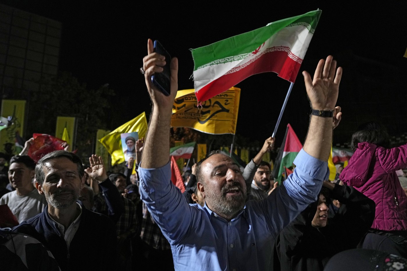 Middle East latest: Iran fires ballistic missiles at Israel, US calls it a severe escalation | iNFOnews.ca Middle East latest: Iran fires ballistic missiles at Israel, US calls it a severe escalation | iNFOnews.ca