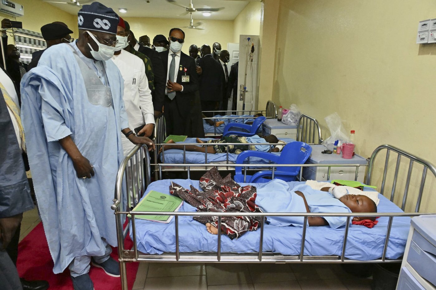 Nigerian president orders crackdown on gangs after 150 killed in conflict-hit north | iNFOnews.ca