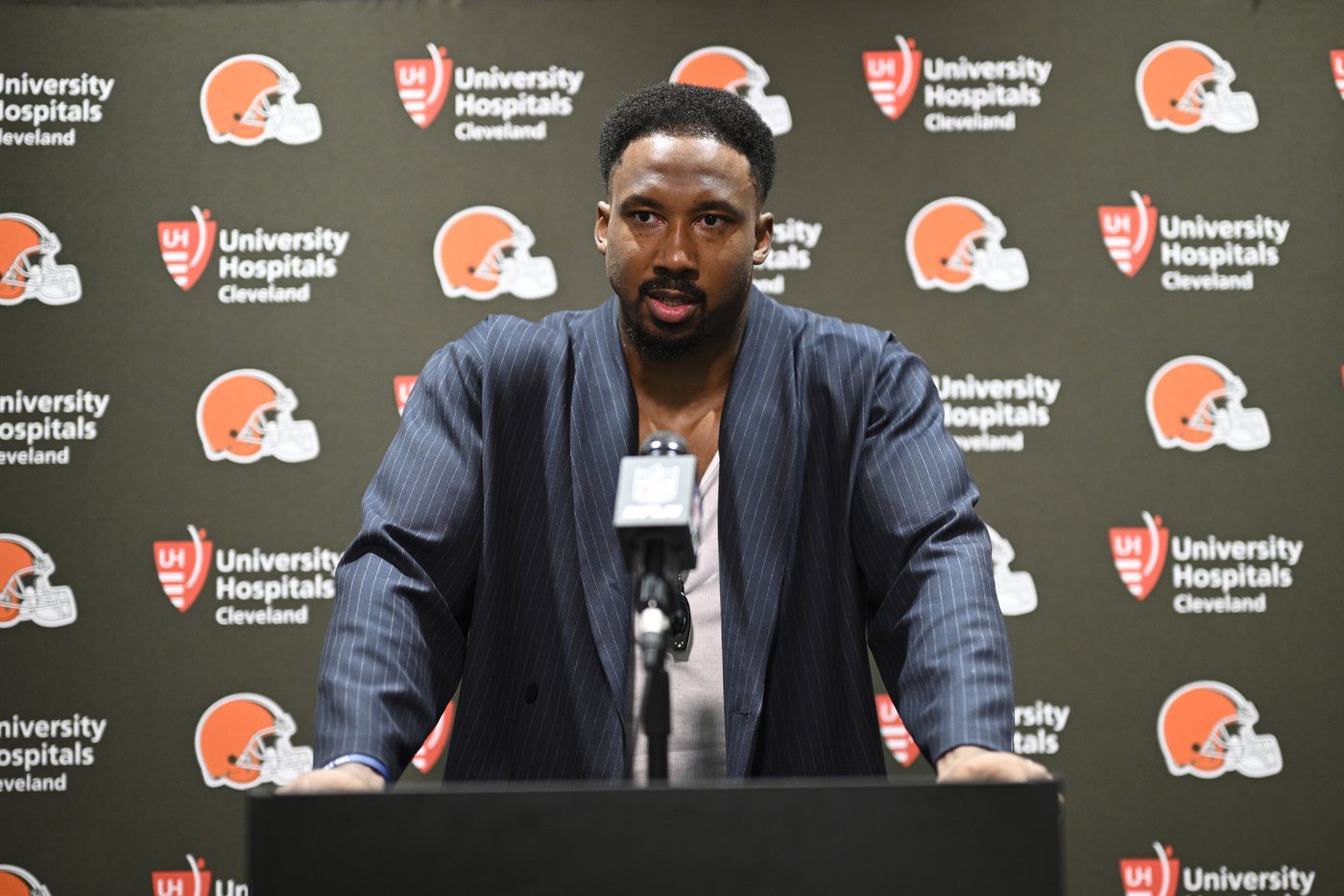 Browns star DE Myles Garrett dealing with injuries to feet, plans to keep playing despite pain | iNFOnews.ca