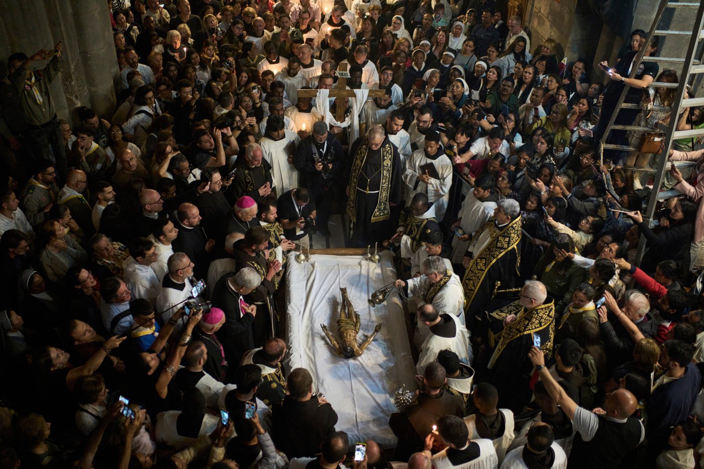 PHOTO COLLECTION: Good Friday Around the World | iNFOnews.ca PHOTO COLLECTION: Good Friday Around the World | iNFOnews.ca