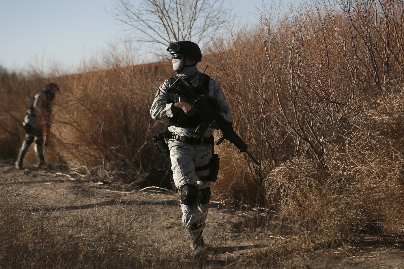 Mexico deploys the first of 10,000 National Guard troops to US border after Trump's tariff threat | iNFOnews.ca