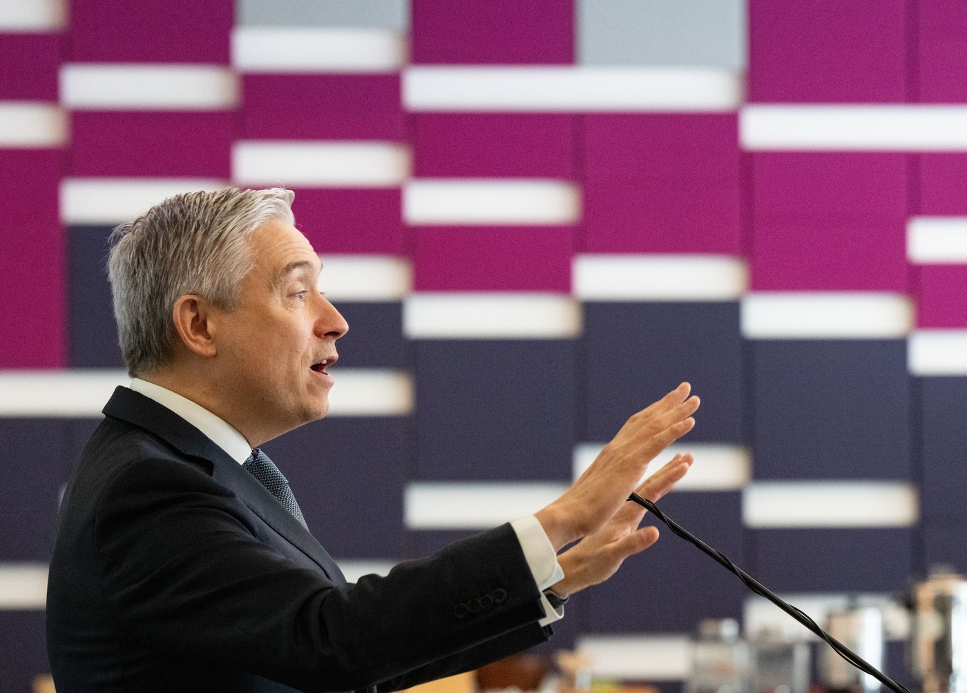 Federal government launching research institute for AI safety | iNFOnews.ca