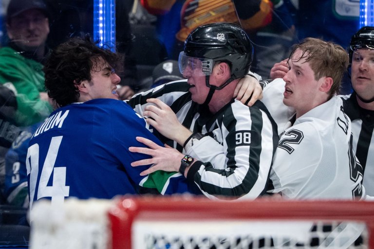 'It's hard': Rebuilding Vancouver Canucks feel frustration as losses mount | iNFOnews.ca