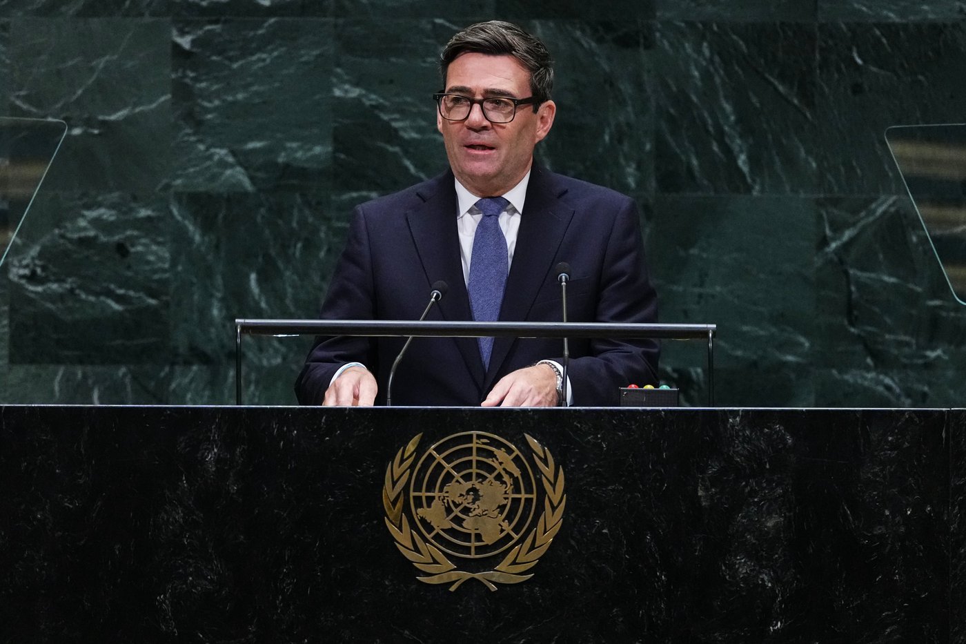 Trump praises new British PM Andy Burnham but slams UK deal on Indian Ocean islands | iNFOnews.ca Trump praises new British PM Andy Burnham but slams UK deal on Indian Ocean islands | iNFOnews.ca