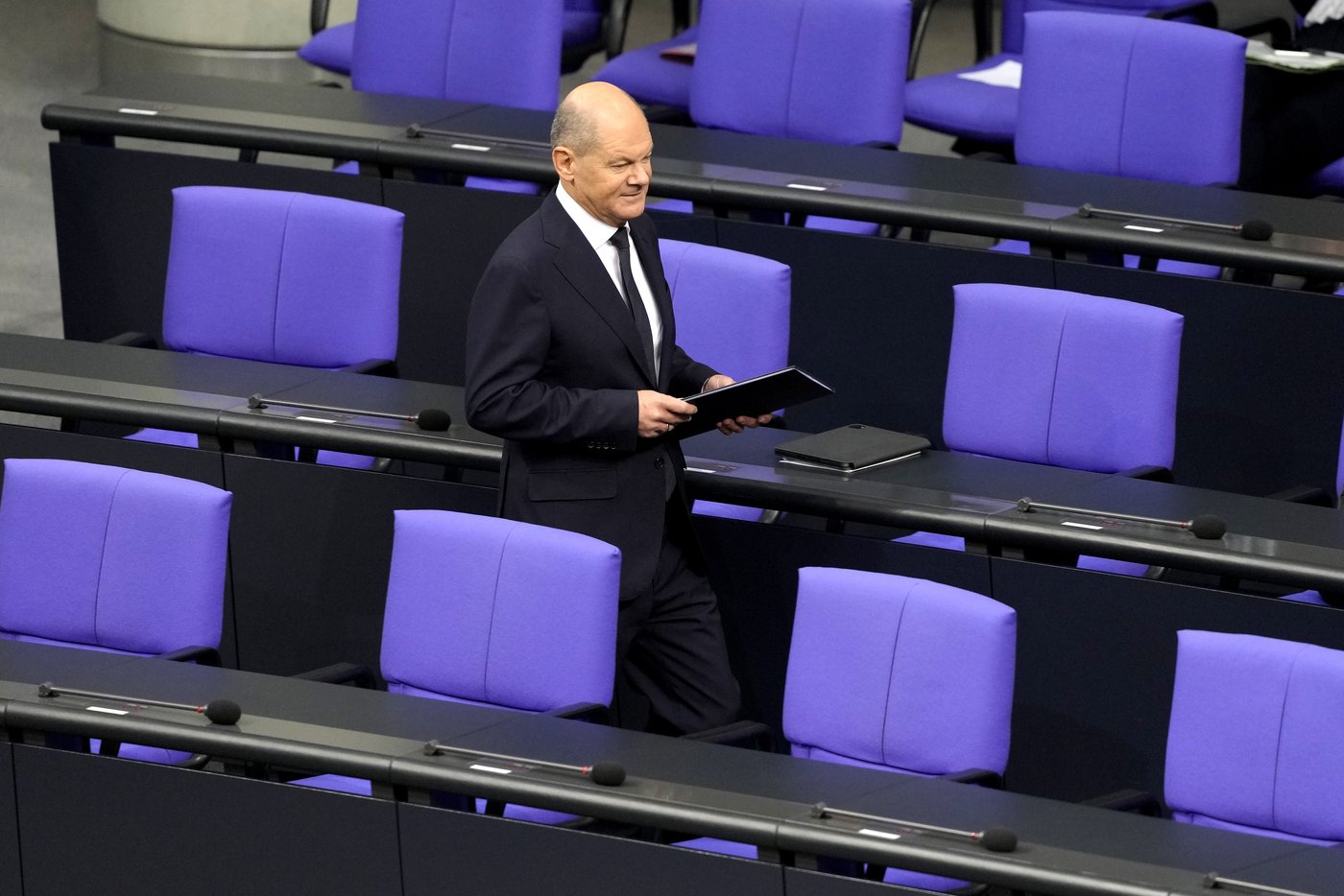 German Chancellor Olaf Scholz says he'll ask for a vote of confidence in December | iNFOnews.ca German Chancellor Olaf Scholz says he'll ask for a vote of confidence in December | iNFOnews.ca