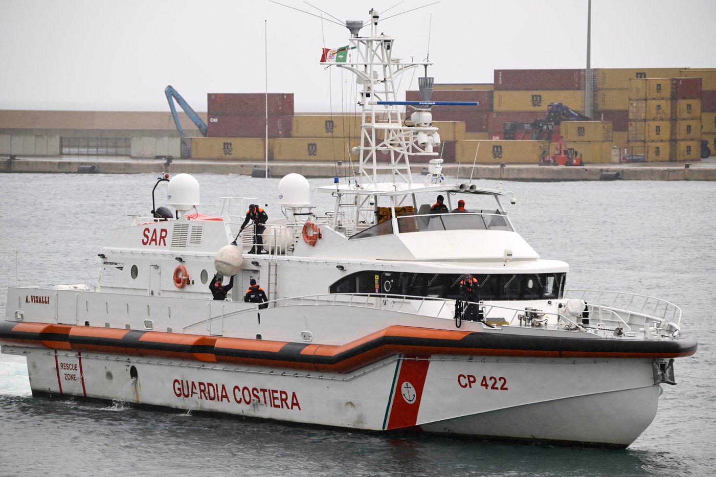 Italian coast guard finds 19 migrants dead and rescues 58 from dinghy off Lampedusa | iNFOnews.ca Italian coast guard finds 19 migrants dead and rescues 58 from dinghy off Lampedusa | iNFOnews.ca