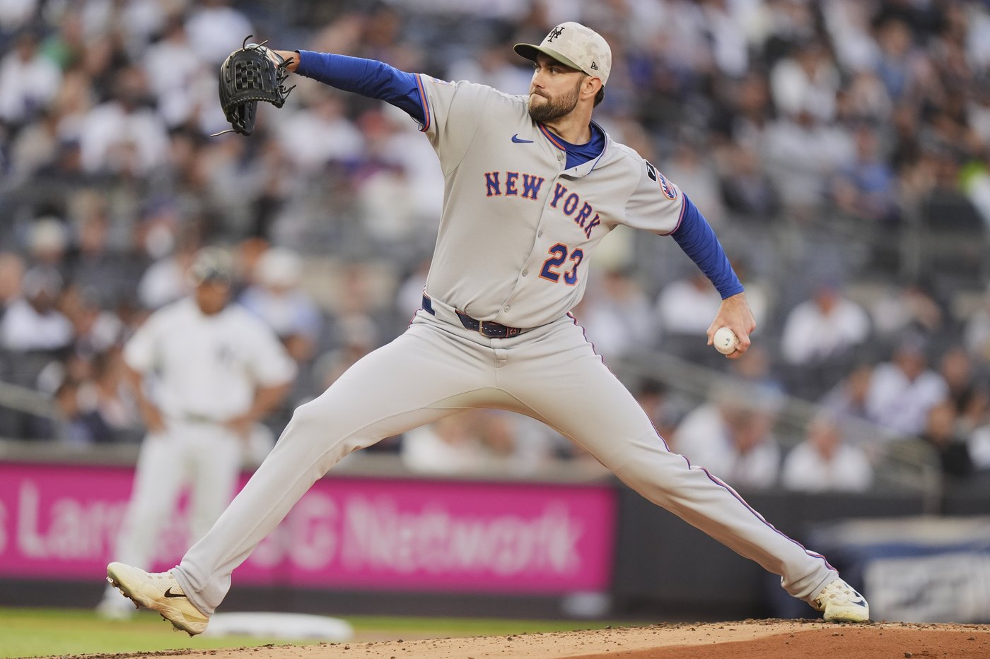Bellinger powers Yankees past Mets 8-2 with grand slam and 6 RBIs | iNFOnews.ca